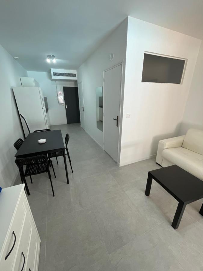 Appartement 30 M2, Piscine Et Parking Prive Mouans-Sartoux Dış mekan fotoğraf