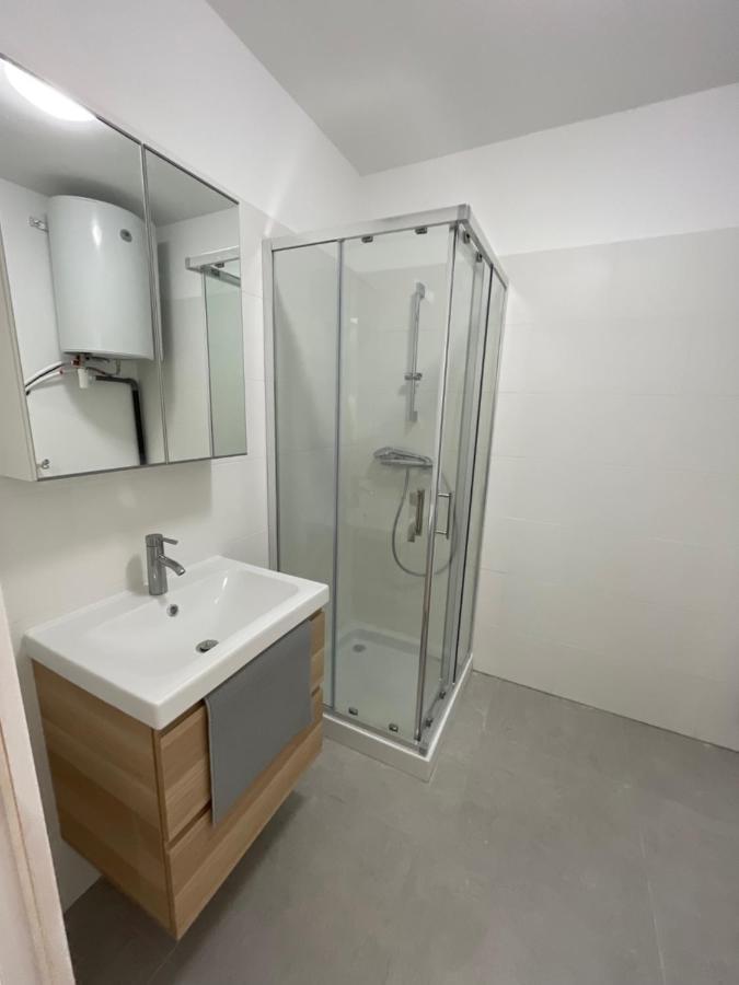Appartement 30 M2, Piscine Et Parking Prive Mouans-Sartoux Dış mekan fotoğraf